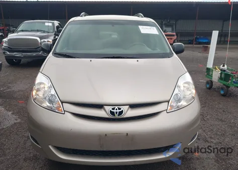 2010 Toyota Sienna Le из США, поврежденный, VIN 5TDKK4CC3AS326275
